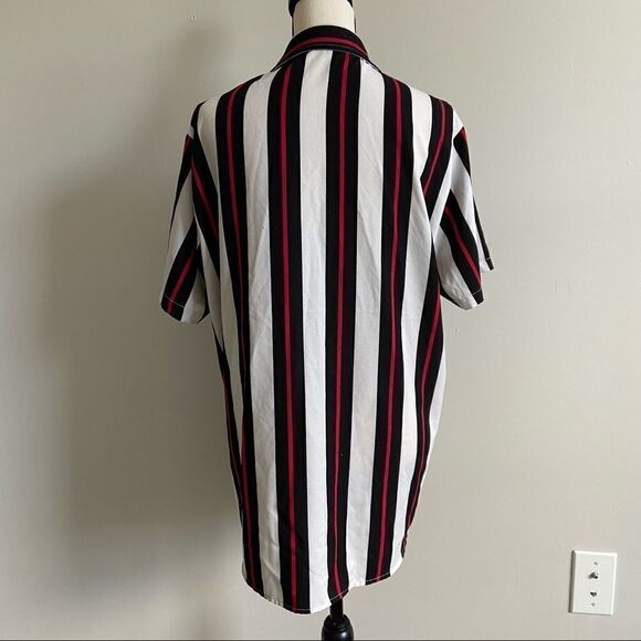 SheIn Red/Black Vertical Striped Button Up Top - Picture 4 of 5